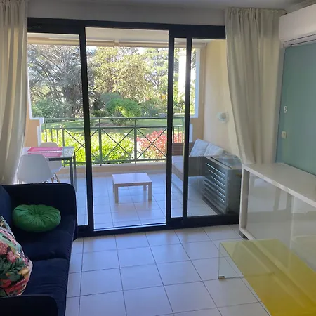 Apartament De Charme Avec Piscine A Debordement *